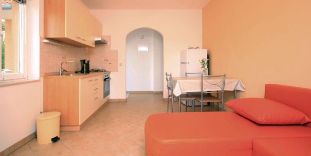 Apartment Petra Raslina Zewnętrze zdjęcie